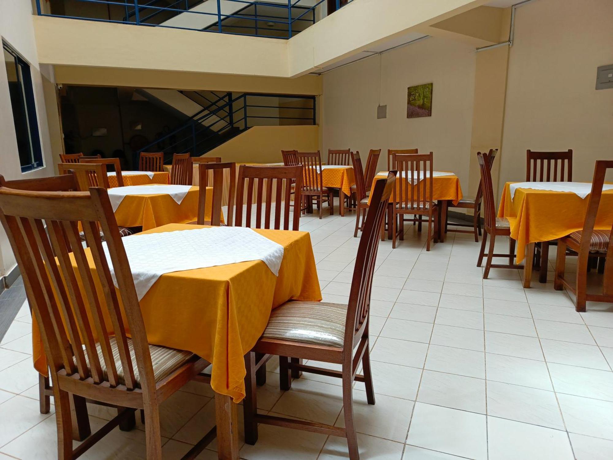 Meru Paramount Exterior foto