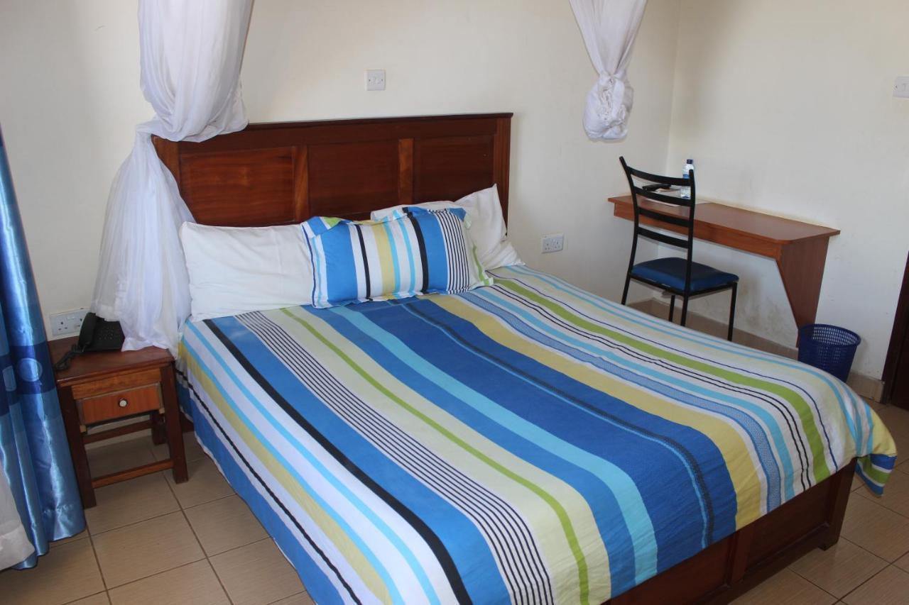 Meru Paramount Exterior foto
